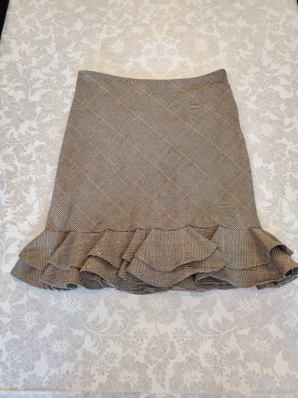 Y2K Vintage American Living Skirt with Ruffle Lined Houndstooth Size 4